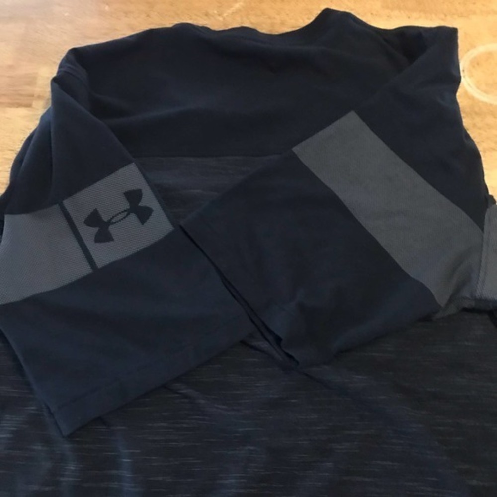Under Armour Heat Gear Men's ‎ 2XL Short Sleeve Black, Grey Tee Shirt - Picture 12 of 14